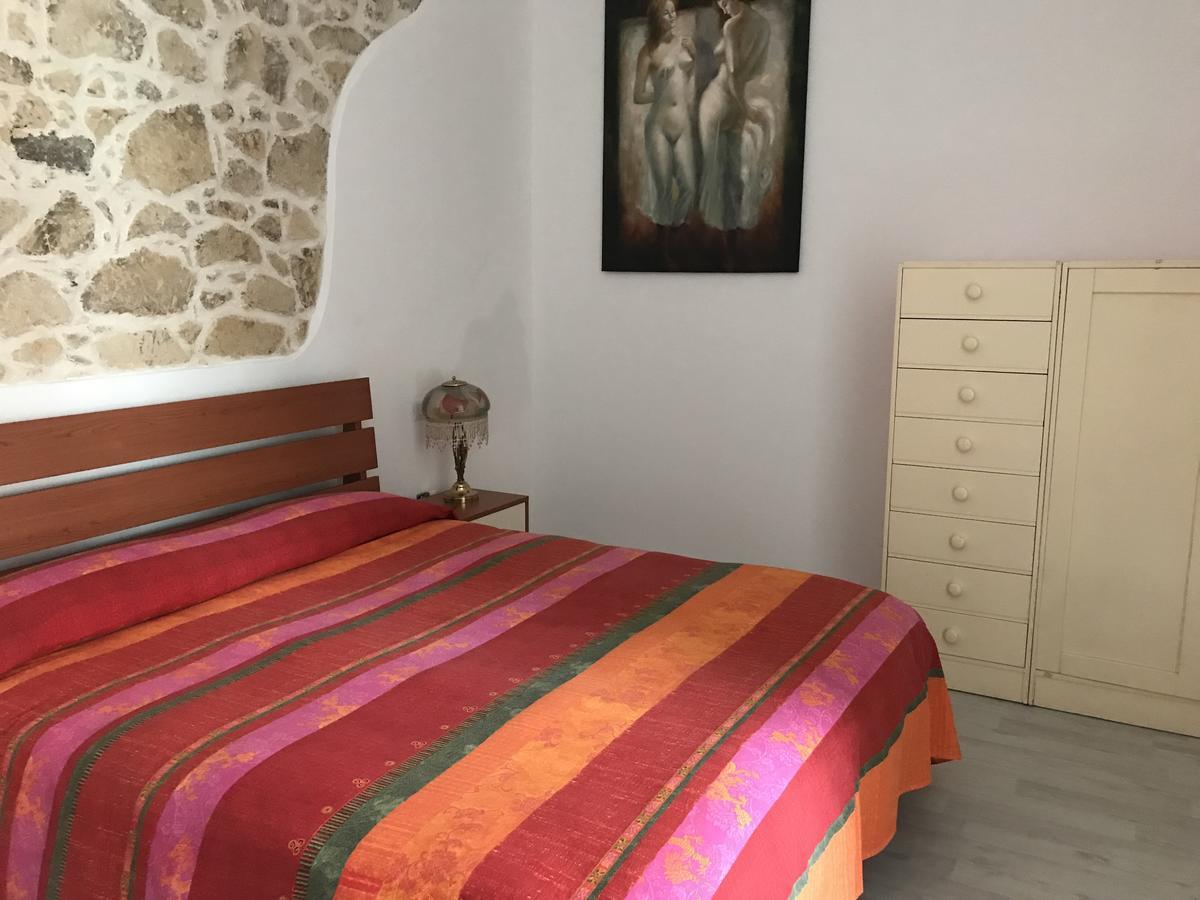 B&B Tredomus Tresnuraghes Екстер'єр фото