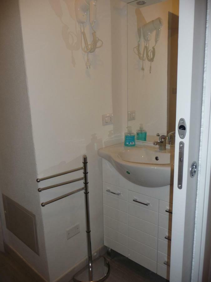 B&B Tredomus Tresnuraghes Екстер'єр фото