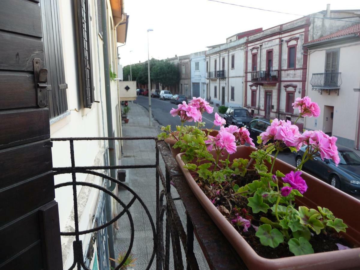 B&B Tredomus Tresnuraghes Екстер'єр фото